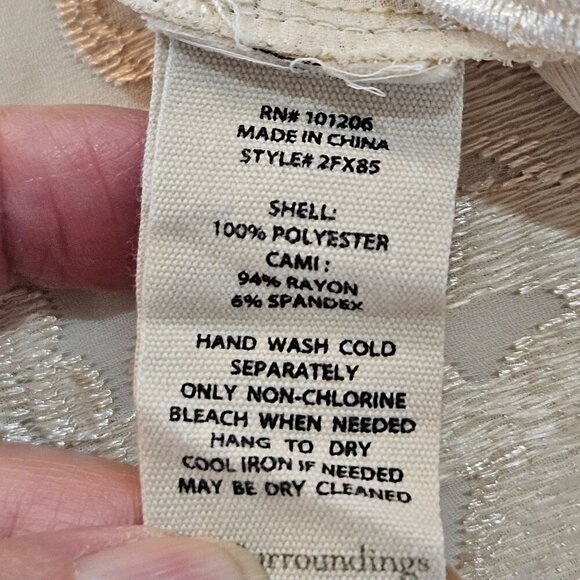 Soft Surroundings Small Floral Embroidered Jacquard Blouse Ivory Semi Sheer EUC! - Picture 7 of 12